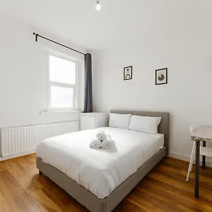  Guest house Leyton Comfy Double -50 United Kingdom
